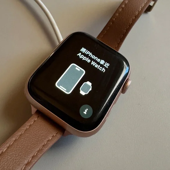 Apple Watch Series 5 44mm in Rose Gold with Brown Leather Strap - Picture 5 of 7